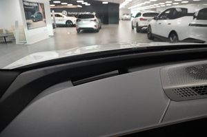 BMW iX bild 17