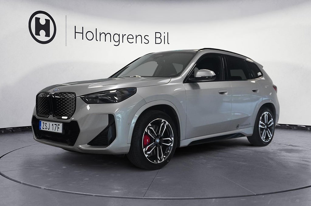BMW iX1
