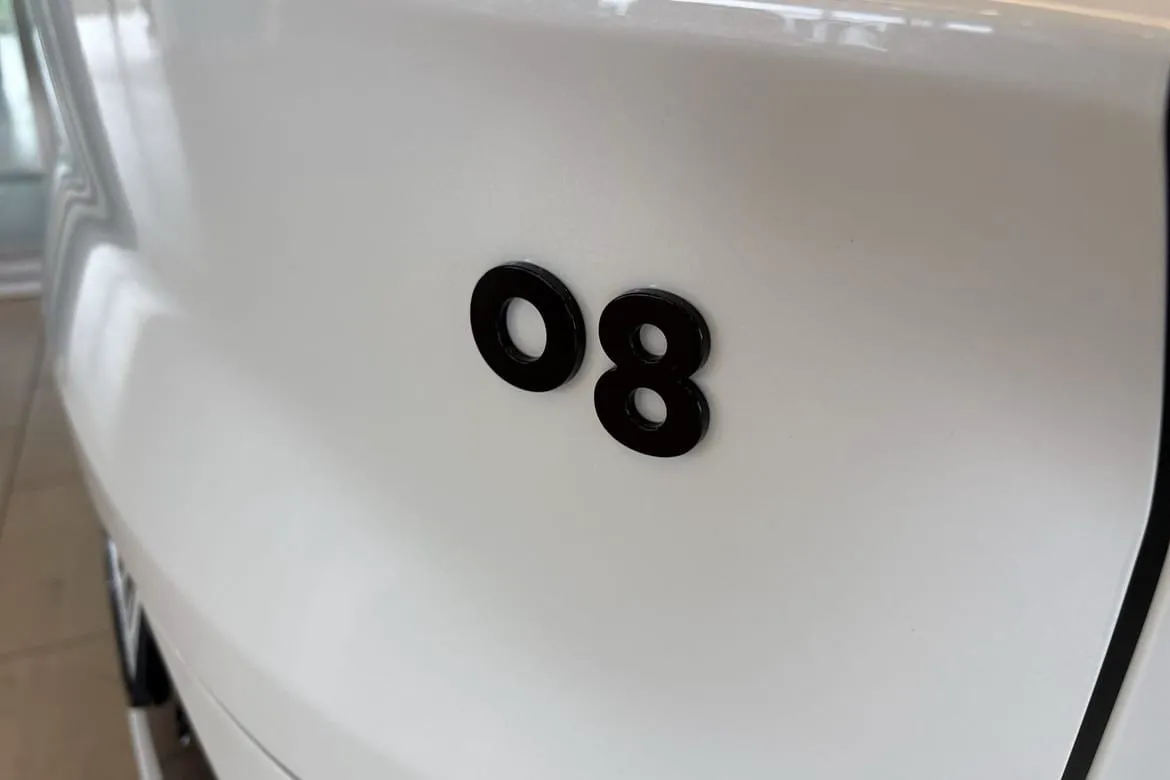 Vehicle image 22