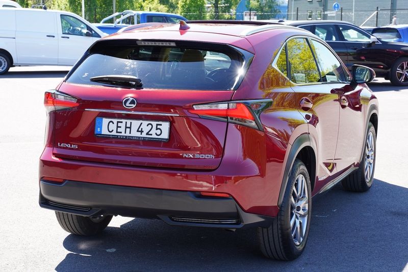 Lexus NX bild 25
