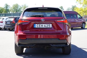 Lexus NX bild 3