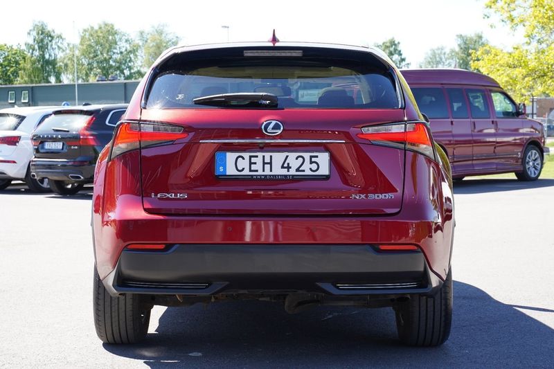 Lexus NX bild 3