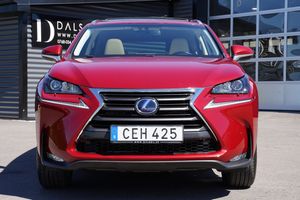 Lexus NX bild 9