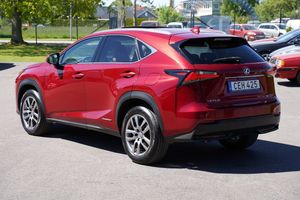 Lexus NX bild 5