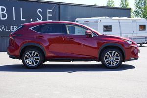 Lexus NX bild 24