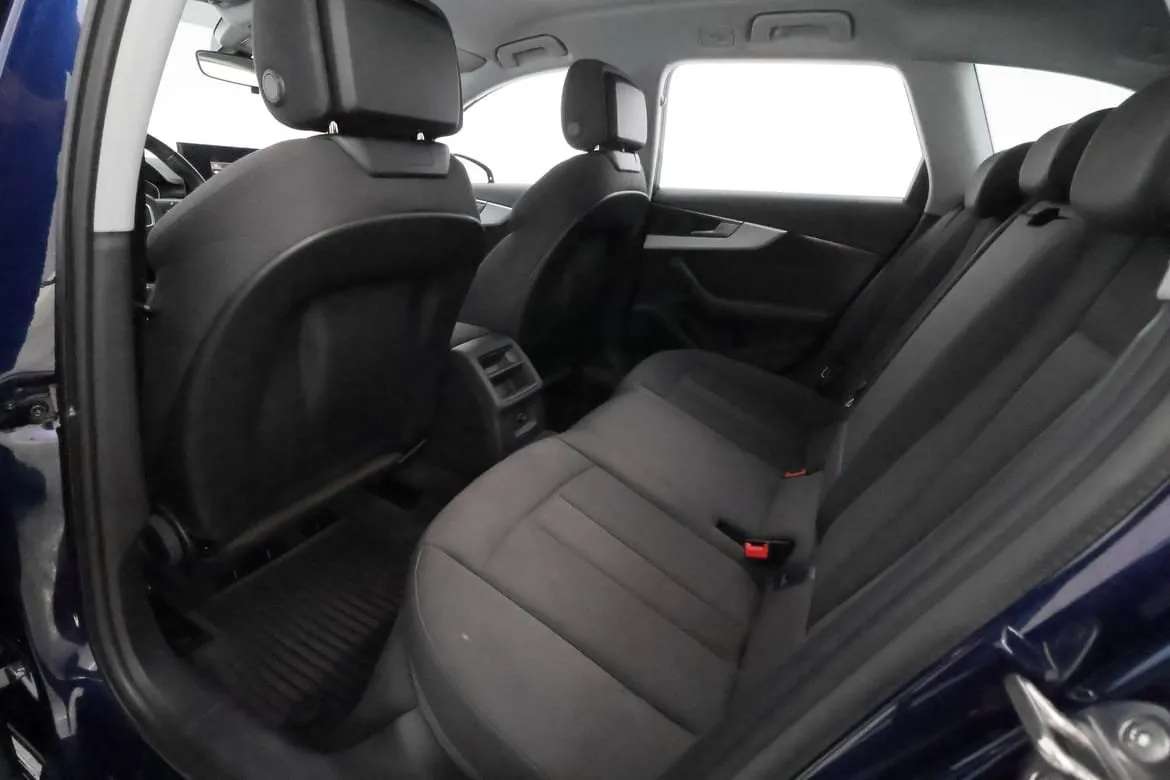 Vehicle image 20