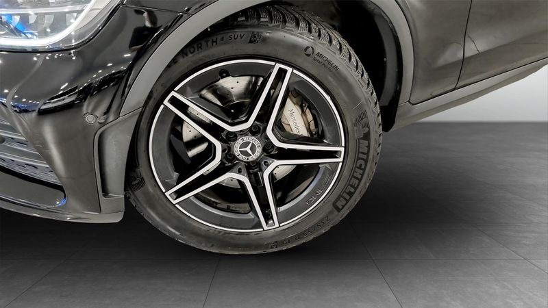 Mercedes GLC220 bild 9