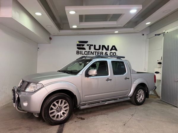 Nissan Navara Dubbelhytt 2.5 dCi 4x4 Euro 5 - 2015