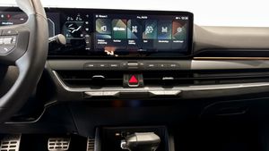 Kia K4 bild 12