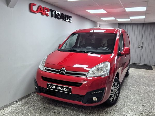 Citroen Berlingo 1.6 BLUEHDI AUTOMAT VÄRMARE BACKKAMERA CARPLAY 1ÄG 99HK - 2015