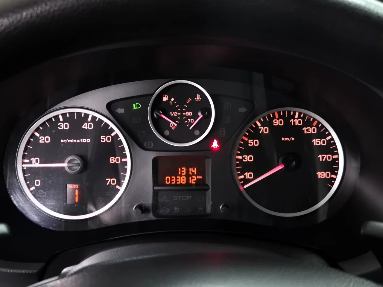 Vehicle image 13