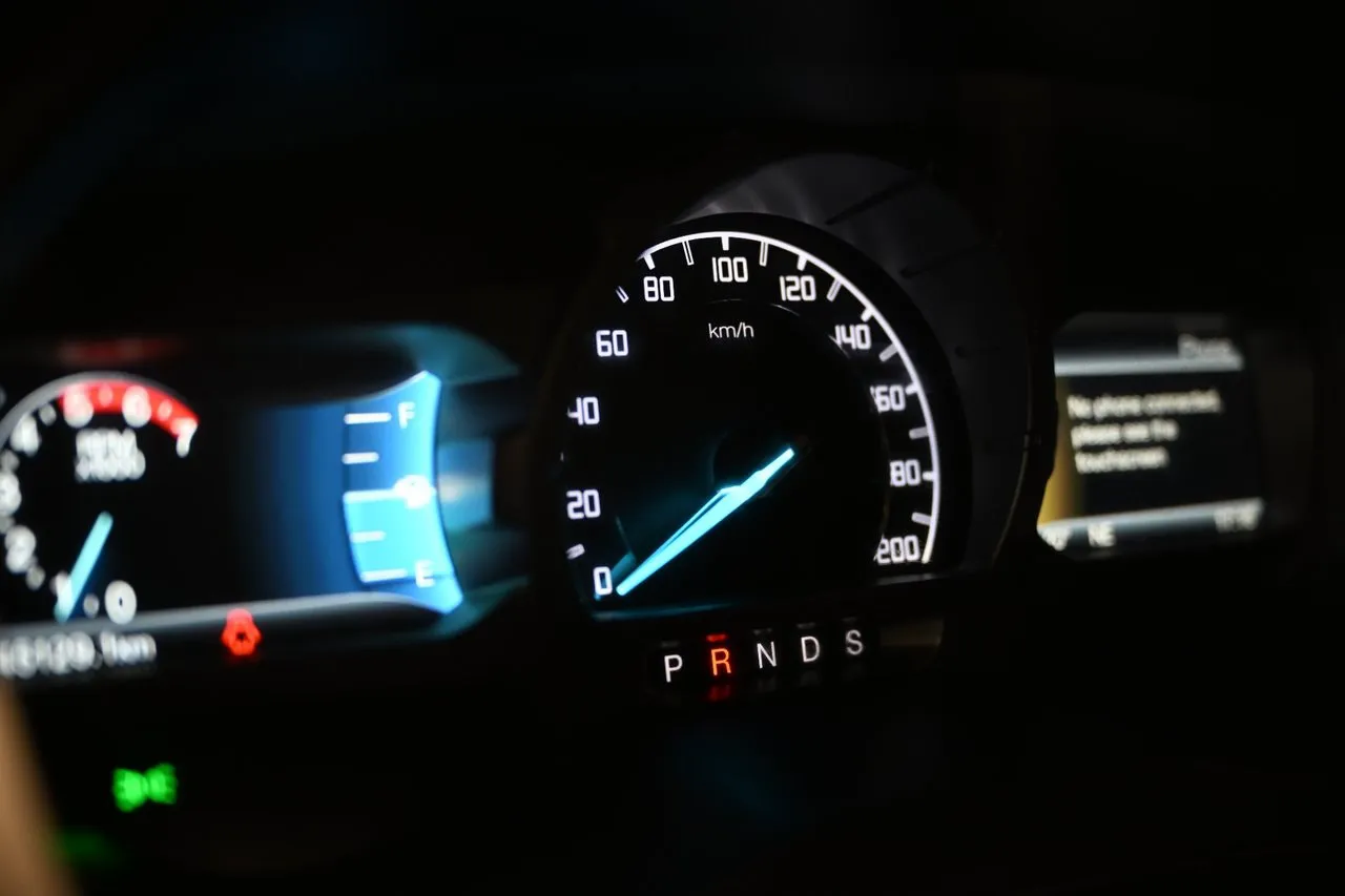 Vehicle image 13