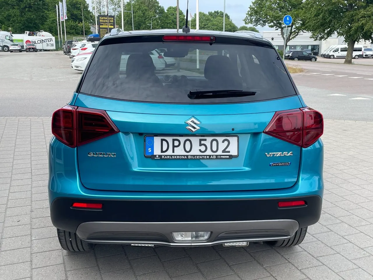 Vehicle image 5