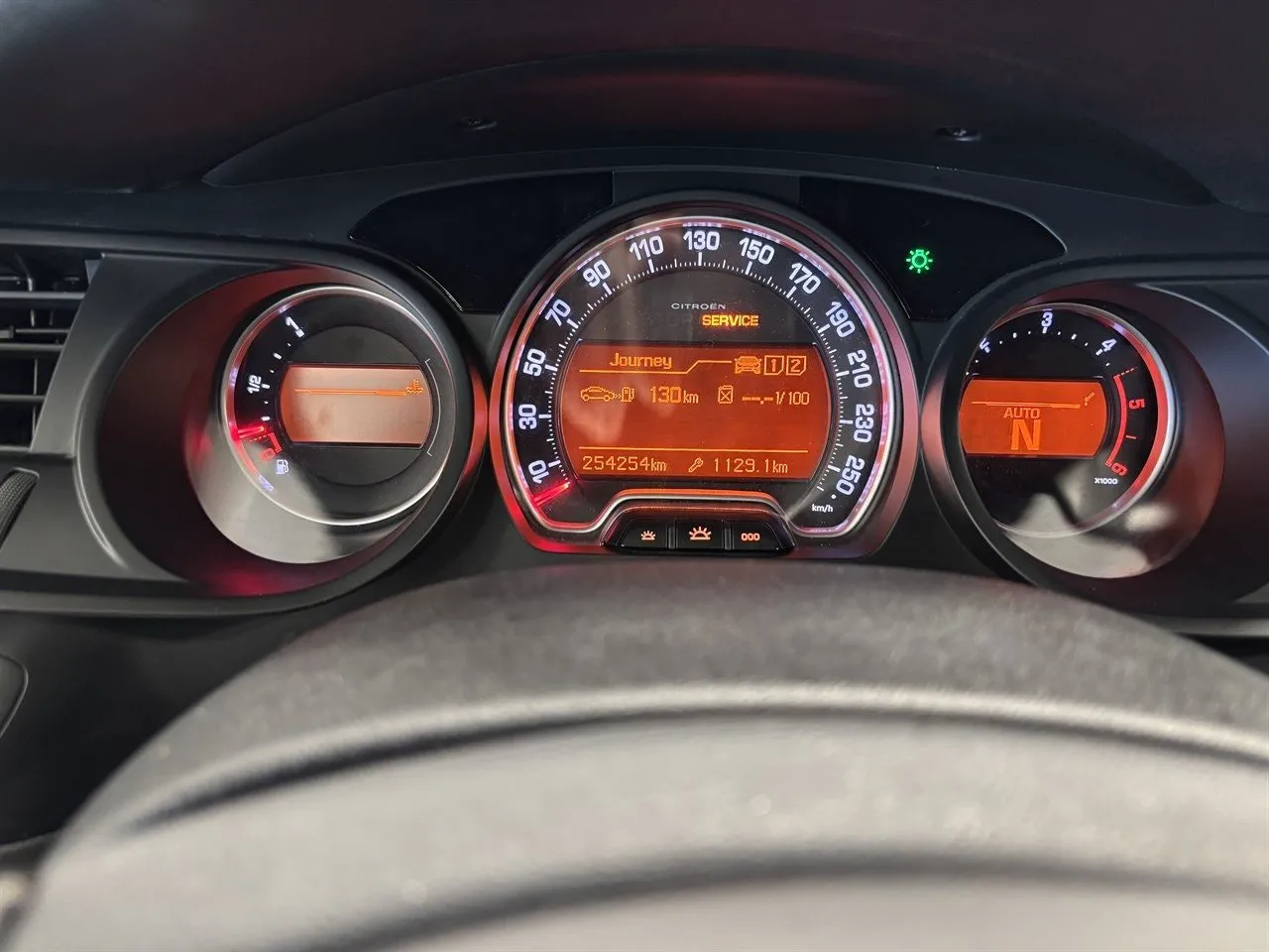 Vehicle image 8