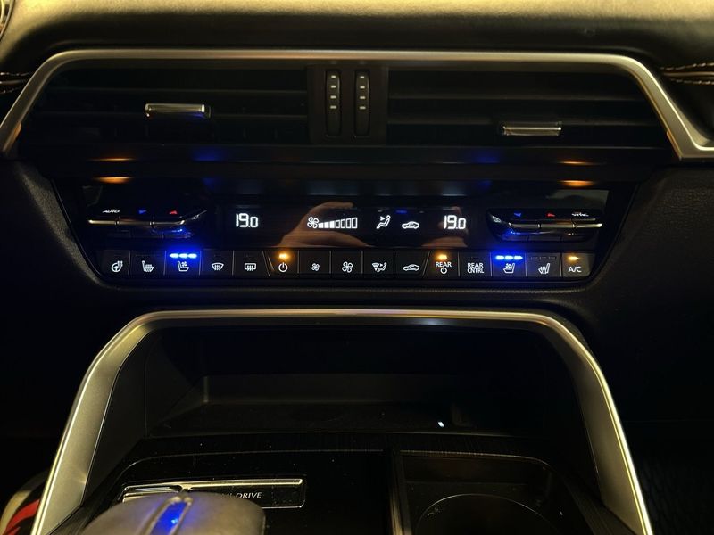 Mazda CX-80 bild 15