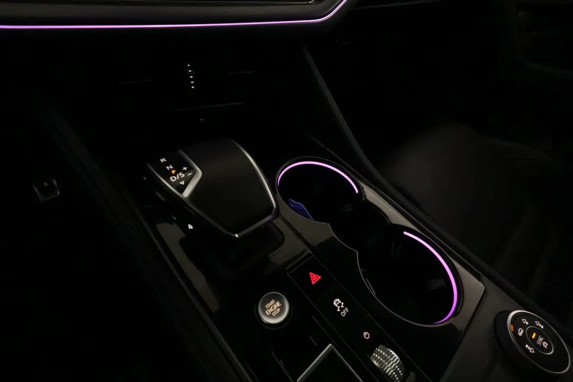 Vehicle image 22