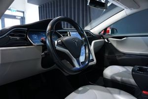 Tesla Model S bild 14