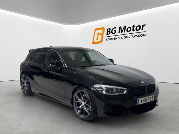 BMW M140 i xDrive 5-dörrars 340hk M sport H&K/PDC/Navi/Sportavgas - 2017