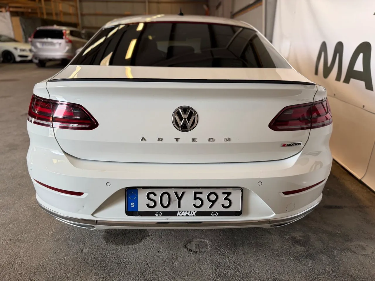 Vehicle image 4