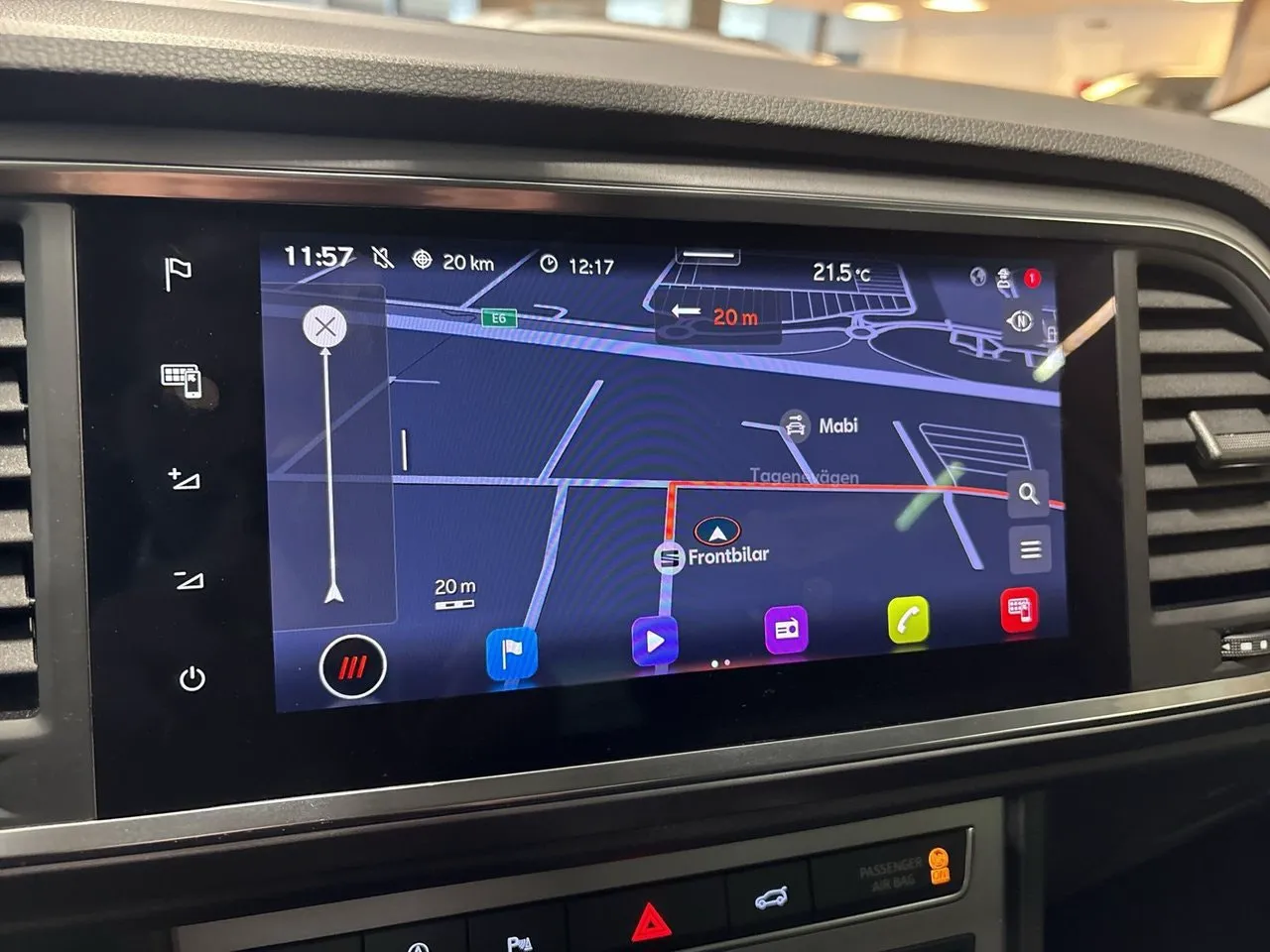 Vehicle image 18