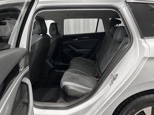 Volkswagen Passat bild 8