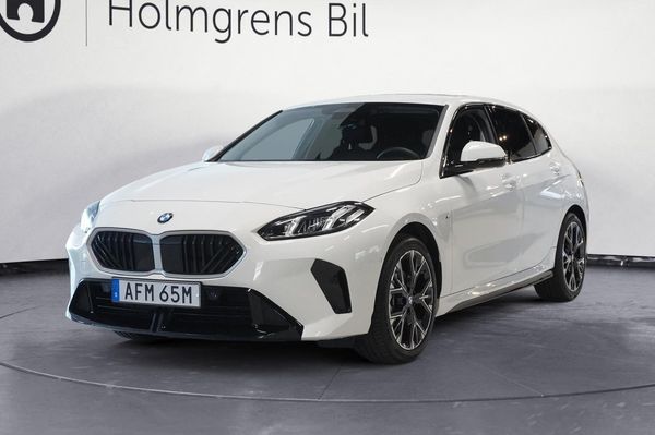 BMW 120 M-Sport Design Navigation Automat Rattvärme Backkamera - 2025