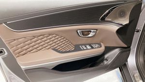 BYD Han bild 11