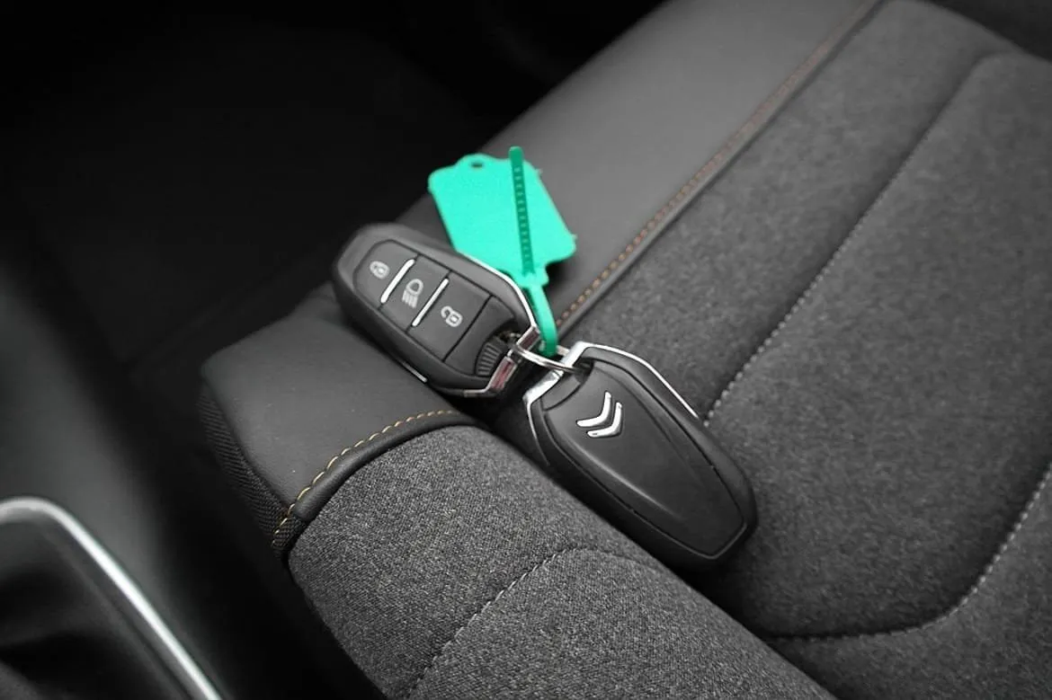 Vehicle image 21