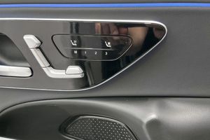 Mercedes E300 bild 13