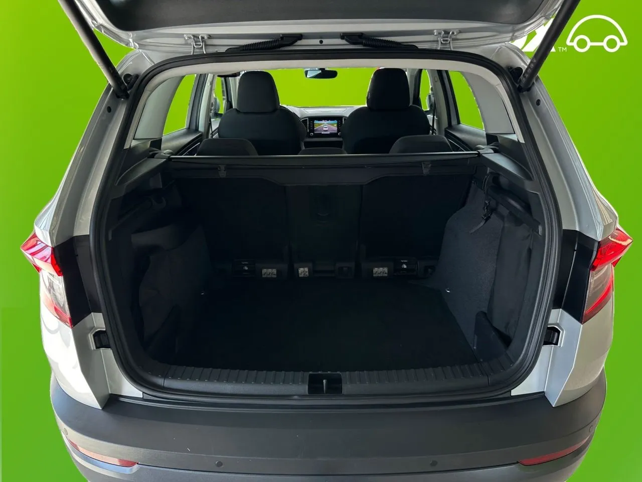 Vehicle image 16