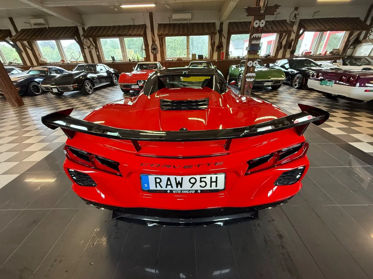 Vehicle image 11