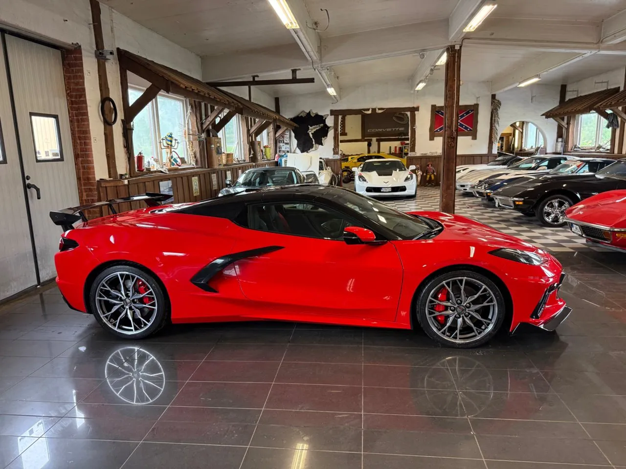 Vehicle image 13