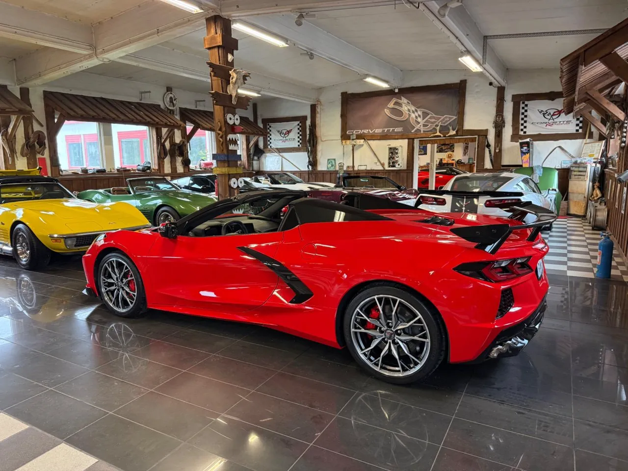 Vehicle image 25