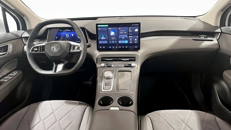 MG S6 EV bild 4