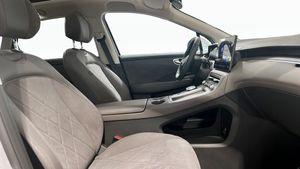 MG S6 EV bild 3