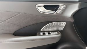 MG S6 EV bild 10