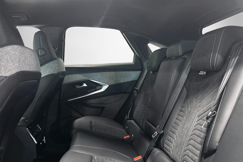 Peugeot e-3008 bild 6