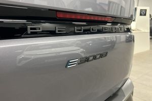 Peugeot e-3008 bild 12
