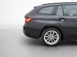 BMW 330 bild 35