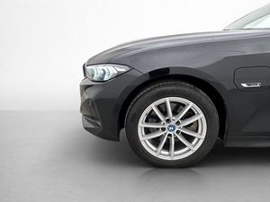 BMW 330 bild 33