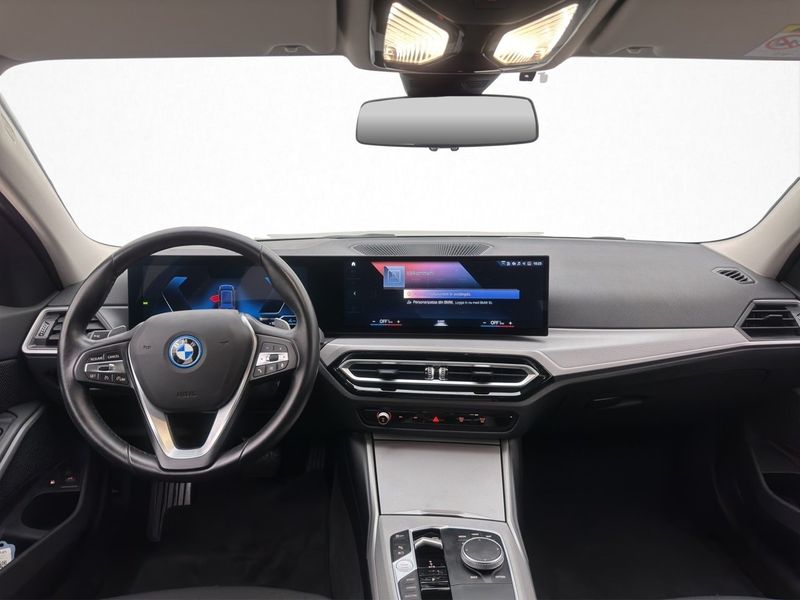 BMW 330 bild 11