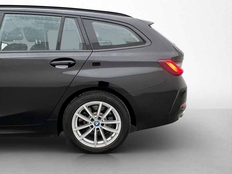 BMW 330 bild 34