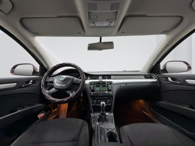 Skoda Superb bild 10