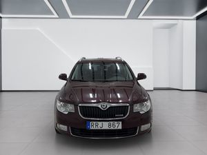 Skoda Superb bild 2