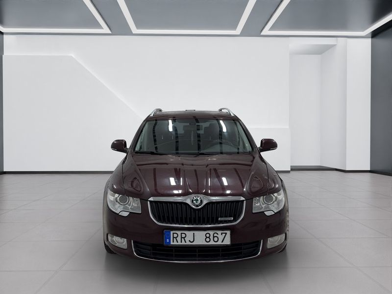 Skoda Superb bild 2
