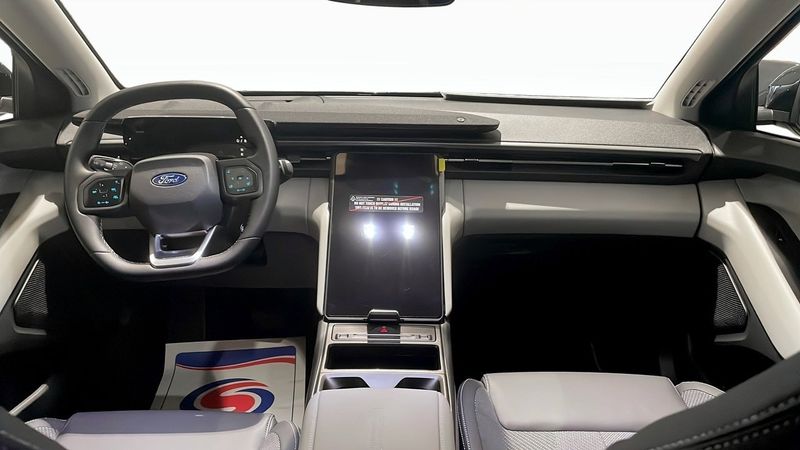 Ford Explorer bild 4