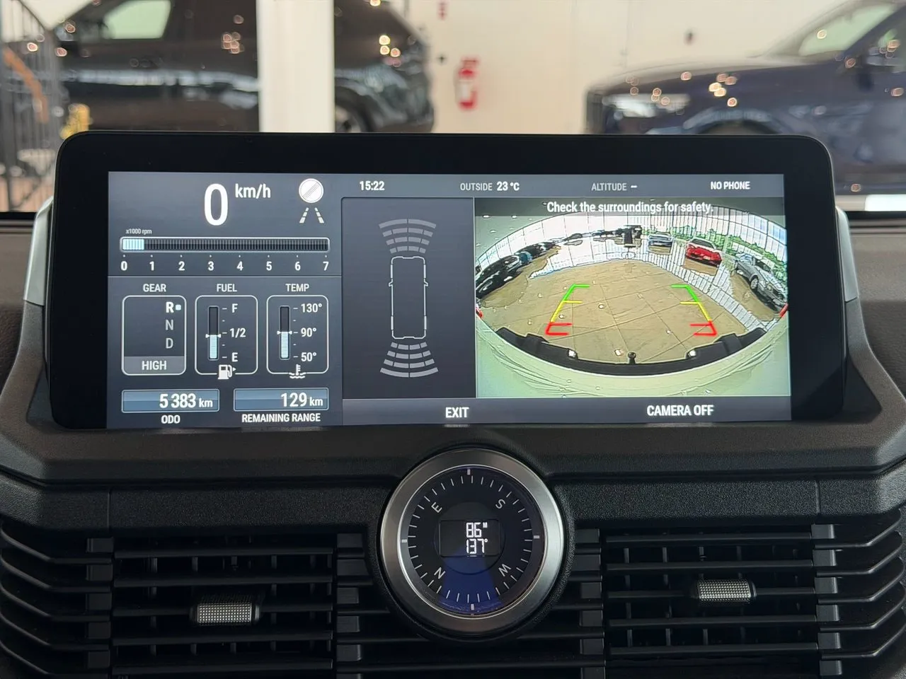 Vehicle image 18