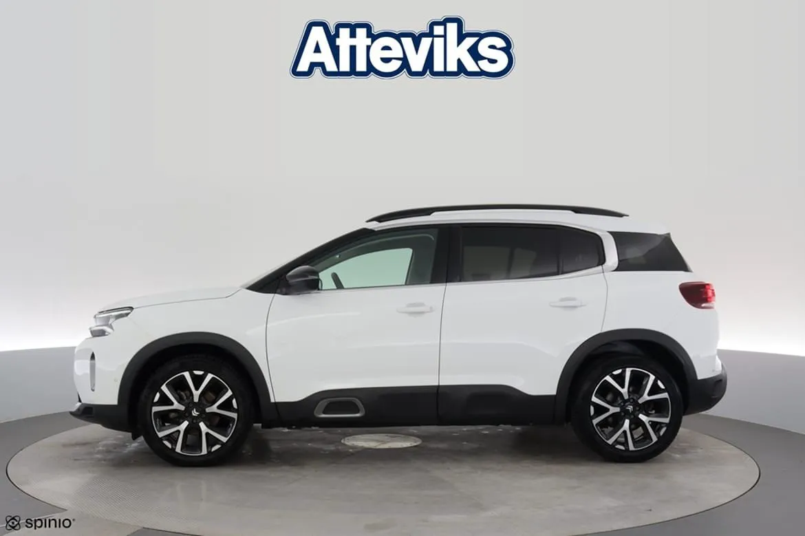 Vehicle image 21