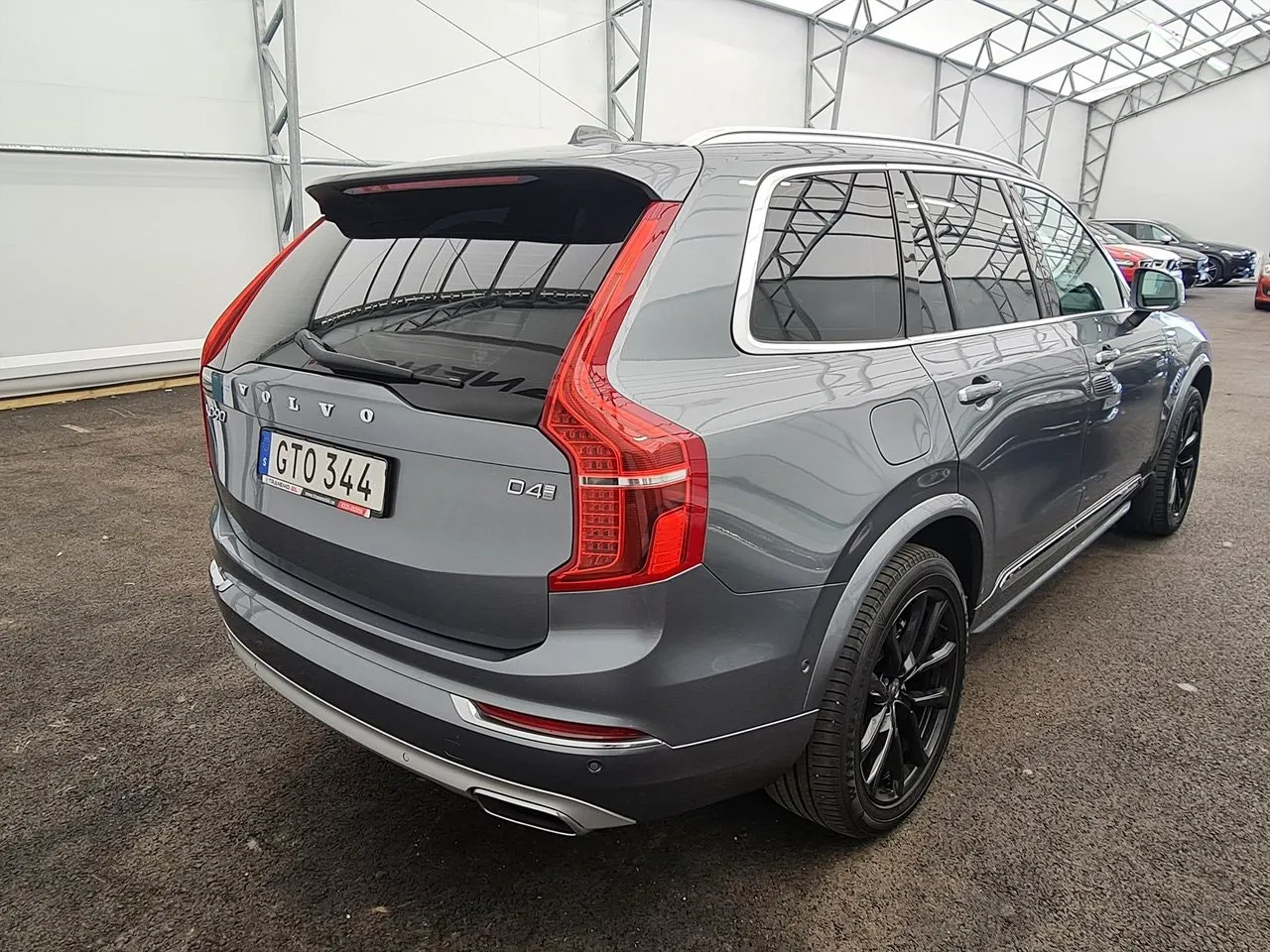 Vehicle image 4