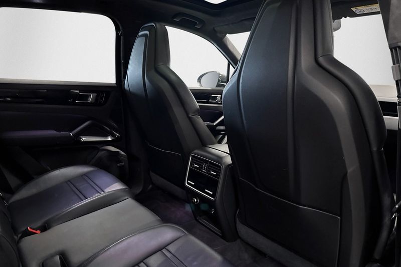 Porsche Cayenne bild 13